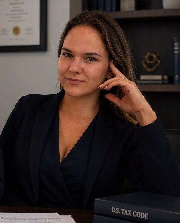 Veronika Uhlig, Office Manager at GTTAX LLC